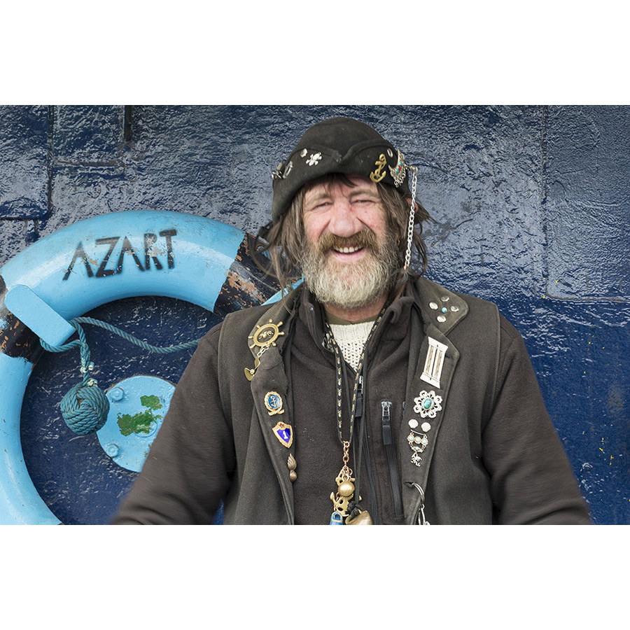 Azart Ship of Fools