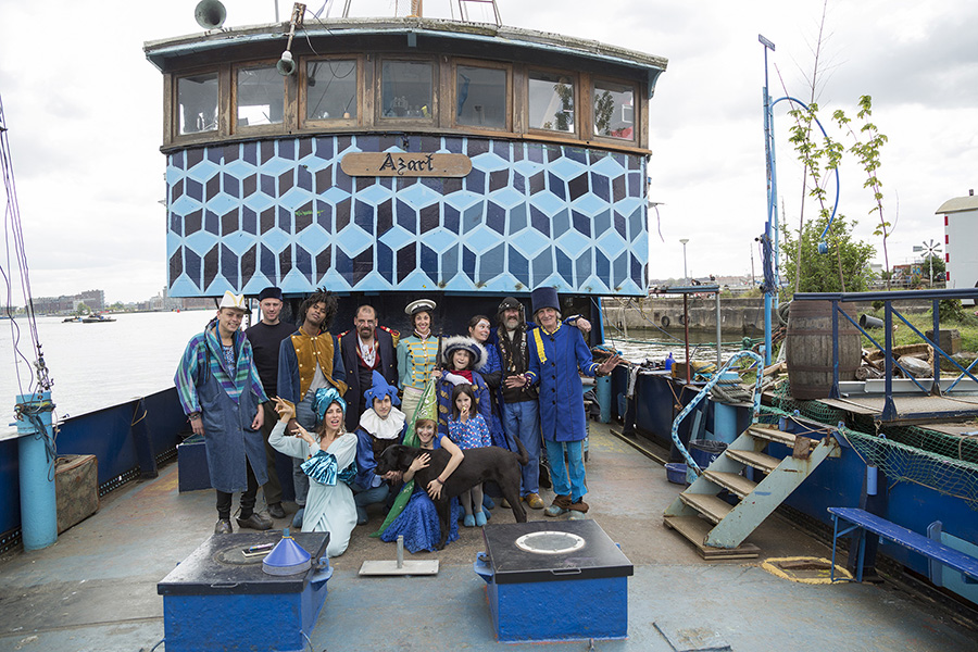 Azart Ship of Fools