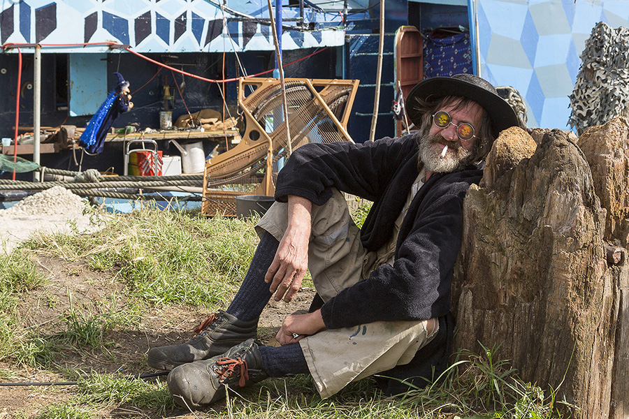Azart Ship of Fools