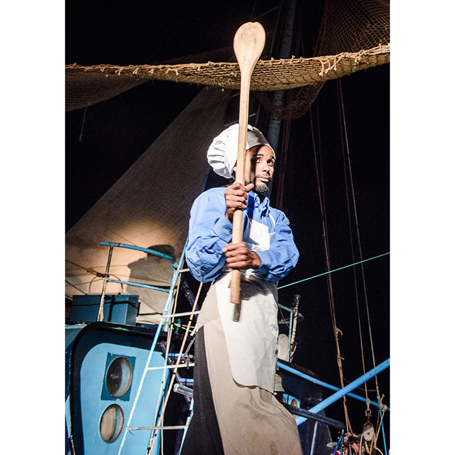 Azart Ship of Fools