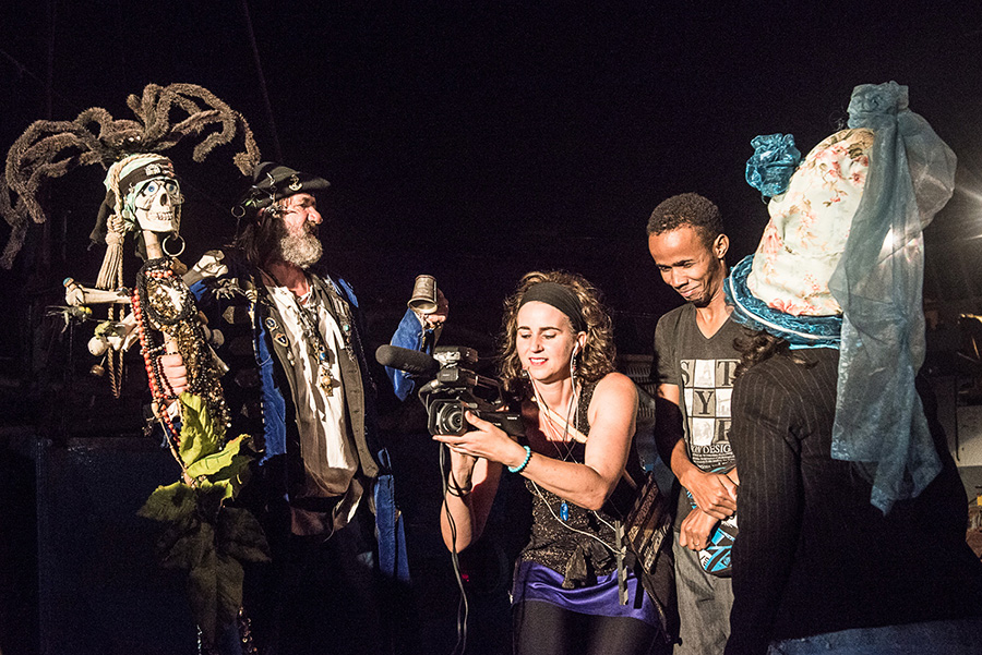 Azart Ship of Fools