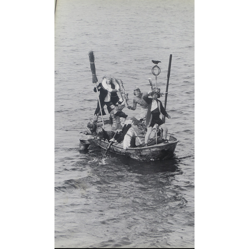 Azart Ship of Fools